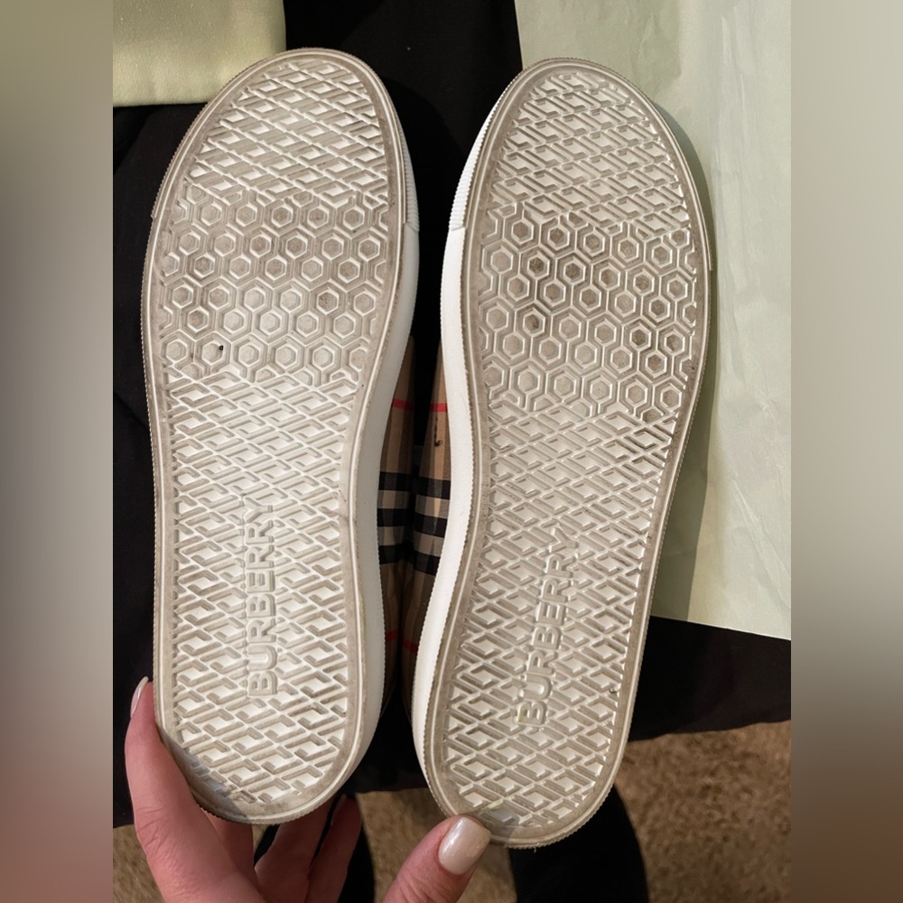 Burberry tennis shoes - worn once - Picture 6 of 7